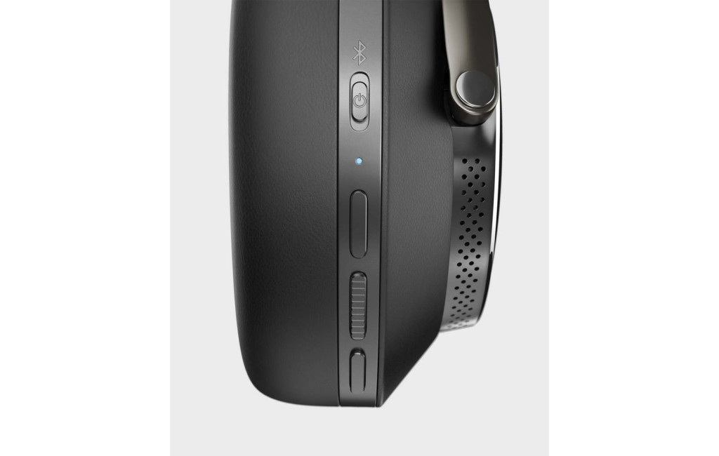 Bowers & Wilkins PX 8 Black