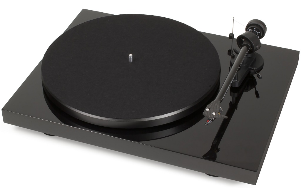 Виниловые проигрыватели Pro-Ject DEBUT CARBON DC PIANO 2M RED