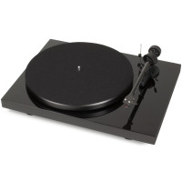 Виниловые проигрыватели Pro-Ject DEBUT CARBON DC PIANO 2M RED