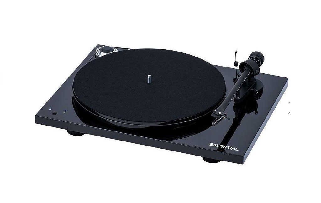Виниловые проигрыватели Pro-Ject Essential III Digital OM10 Piano