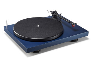 Виниловые проигрыватели Pro-Ject Debut Carbon EVO 2M-Red Satin Blue