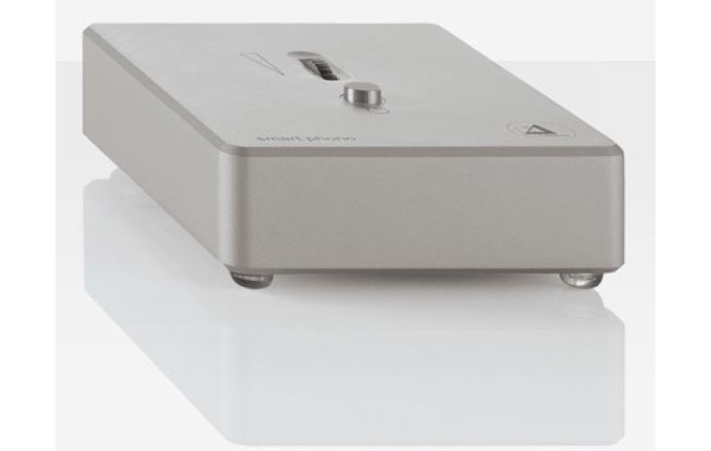 Фонокоректори Clearaudio Smart Phono V2 MM and MC; EL 027/S Silver