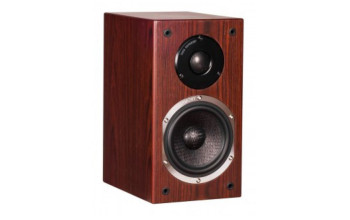 Полочна акустика Taga Harmony CORAL S-40 Walnut Wood Veneer with Clear Matt Lacquer