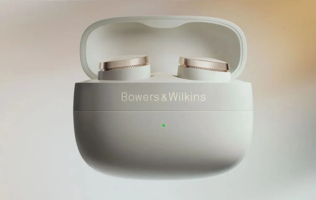 Bowers & Wilkins Pi 8 Dowe White
