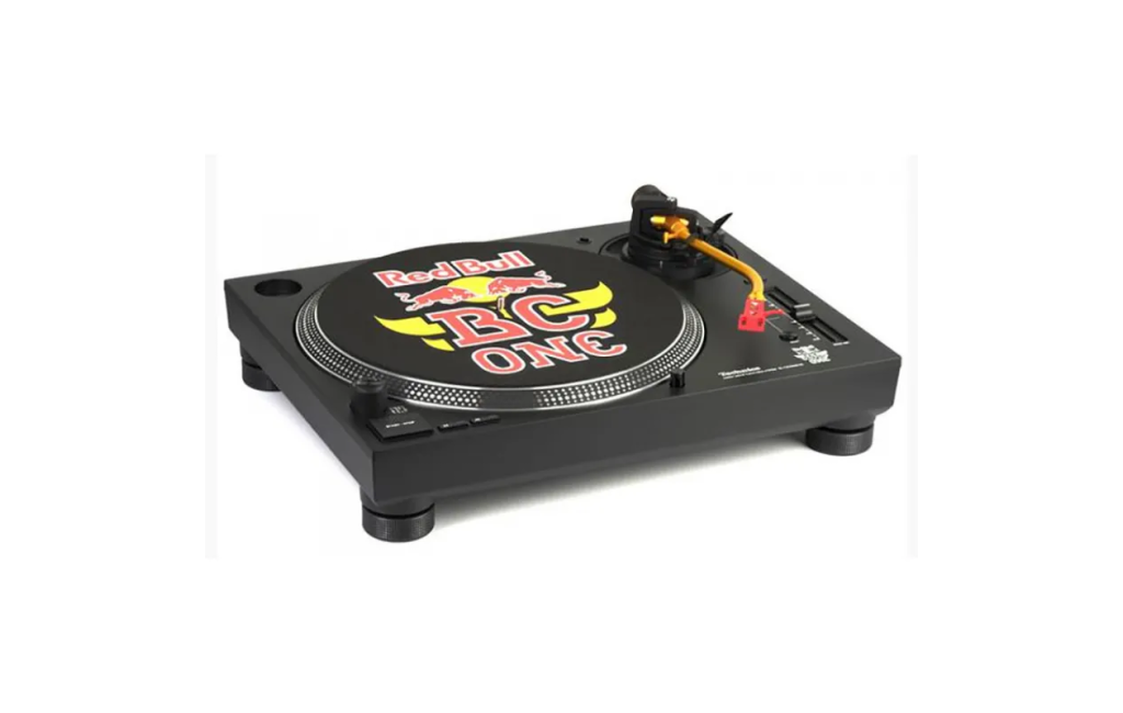 Програвач вінілу Technics SL-1210MK7 Red Bull Black