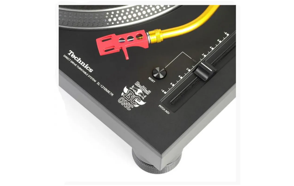 Програвач вінілу Technics SL-1210MK7 Red Bull Black