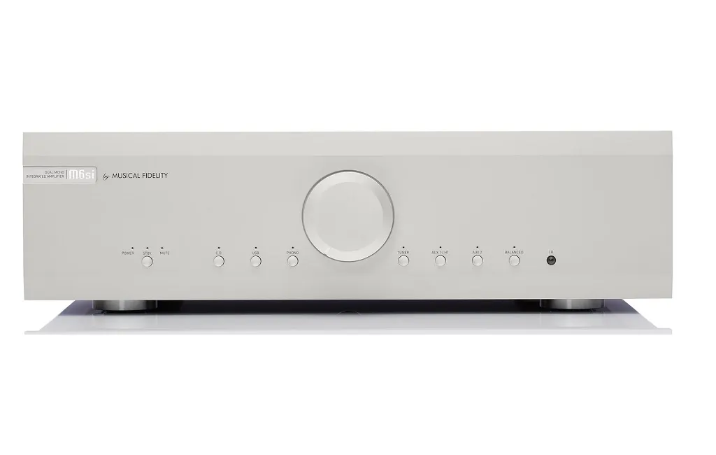 Підсилювачі, AV-ресивери Musical Fidelity M6Si silver